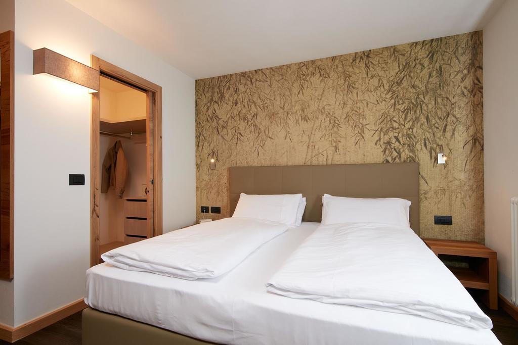 Hotel Valacia ポッツァ・ディ・ファッサ 部屋 写真